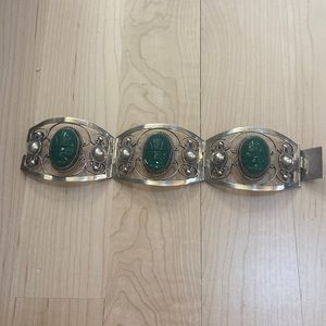Vintage Mexican Jade & Sterling bracelet